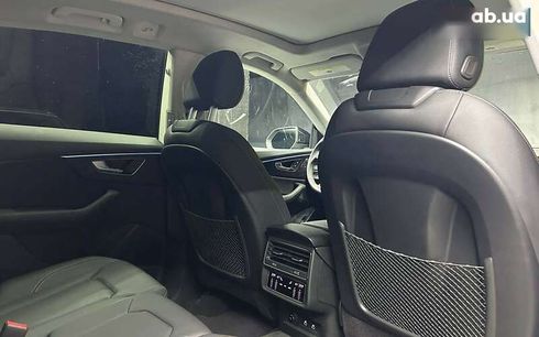 Audi Q8 2023 - фото 19