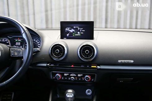 Audi A3 2018 - фото 18