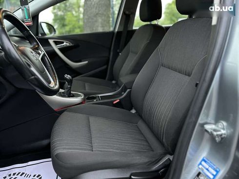 Opel Astra 2010 - фото 29