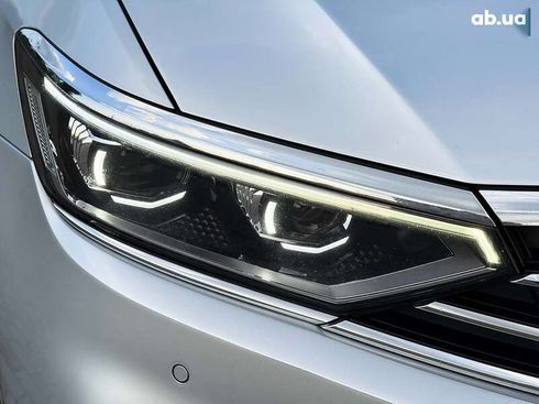 Volkswagen Passat 2021 - фото 13