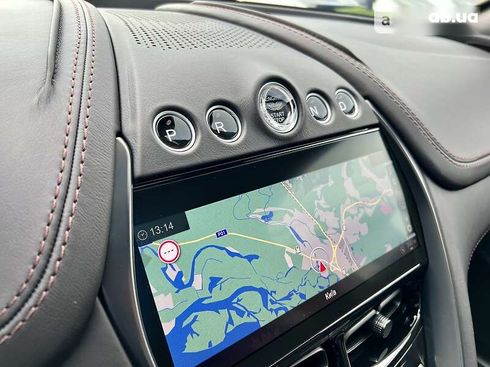 Aston Martin DBX 2021 - фото 28