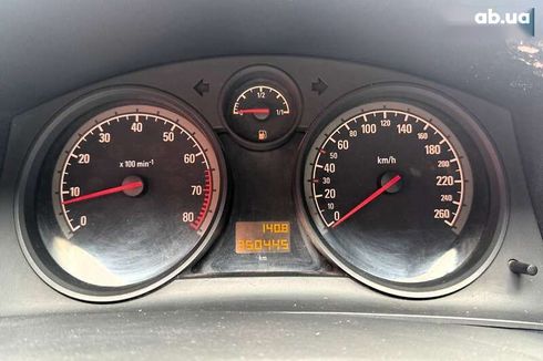 Opel Astra 2010 - фото 17