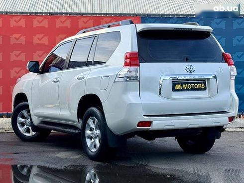 Toyota Land Cruiser Prado 2013 - фото 4