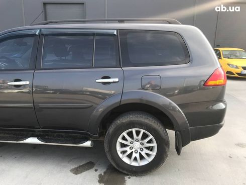 Mitsubishi Pajero Sport 2011 черный - фото 19