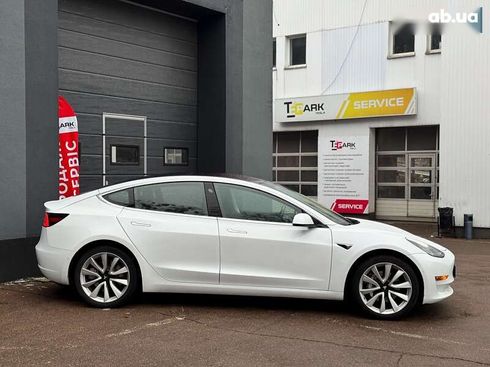 Tesla Model 3 2018 - фото 10