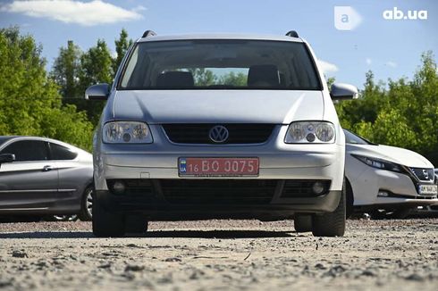 Volkswagen Touran 2004 - фото 4