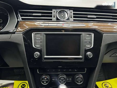 Volkswagen Passat 2015 - фото 11