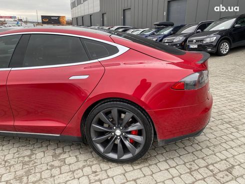 Tesla Model S 2016 красный - фото 15