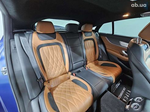 Mercedes-Benz AMG GT 4 2020 - фото 8