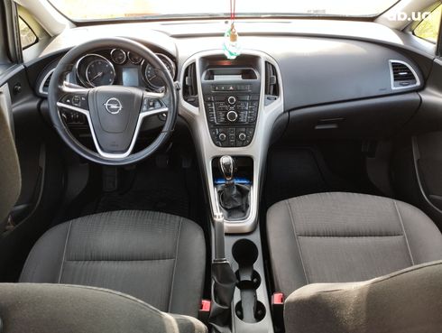 Opel Astra J 2011 серебристый - фото 8