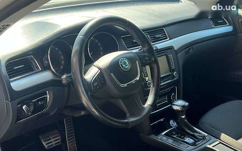 Skoda Superb 2012 - фото 8
