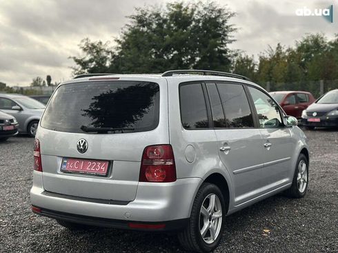 Volkswagen Touran 2007 - фото 14