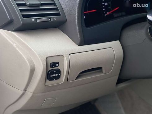 Toyota Camry 2008 - фото 15