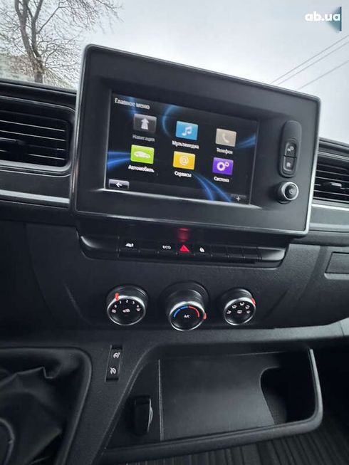 Renault Master 2020 - фото 18