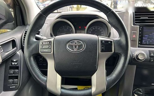 Toyota Land Cruiser Prado 2012 - фото 10