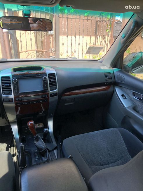 Toyota Land Cruiser Prado 2007 серебристый - фото 3