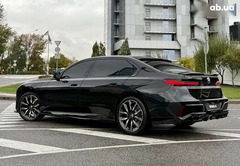 BMW 7 серия 2023 - фото 9