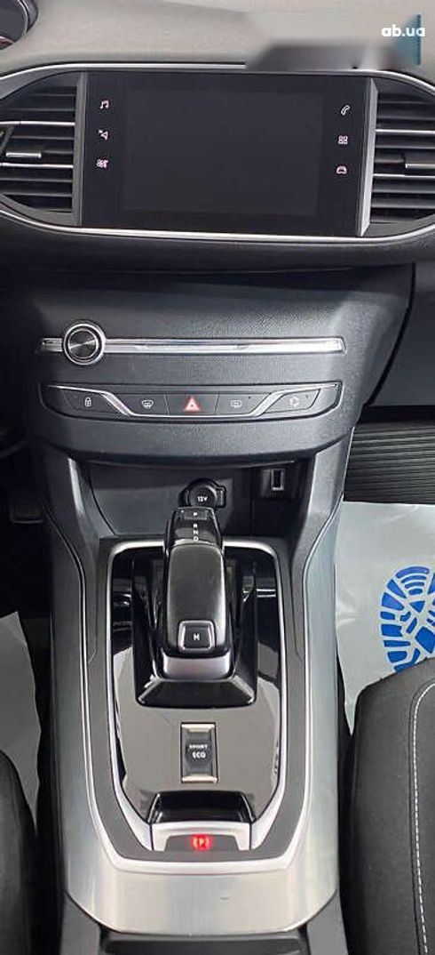 Peugeot 308 2020 - фото 19