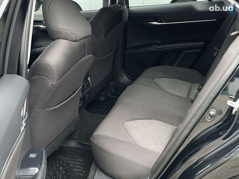 Toyota Camry 2019 - фото 12
