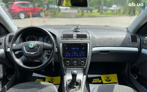 Skoda Octavia 2010 - фото 12