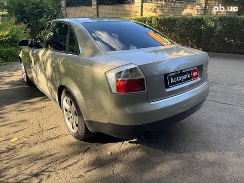 Audi A4 2001 бежевый - фото 7