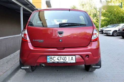 Dacia Sandero 2010 - фото 11