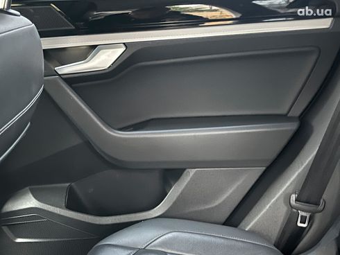 Volkswagen Touareg 2019 серый - фото 68