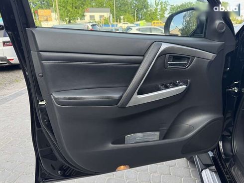 Mitsubishi Pajero Sport 2019 - фото 21