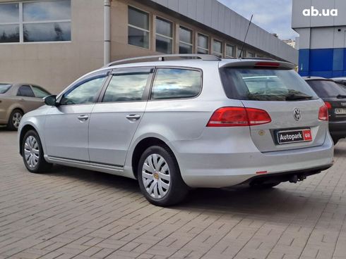 Volkswagen passat b7 2013 серый - фото 5