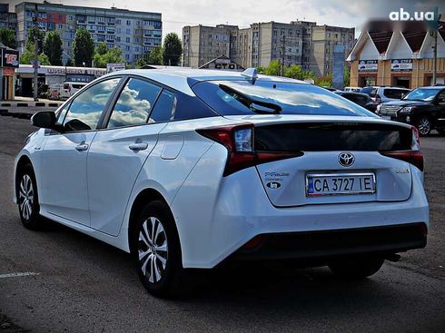 Toyota Prius 2020 - фото 4