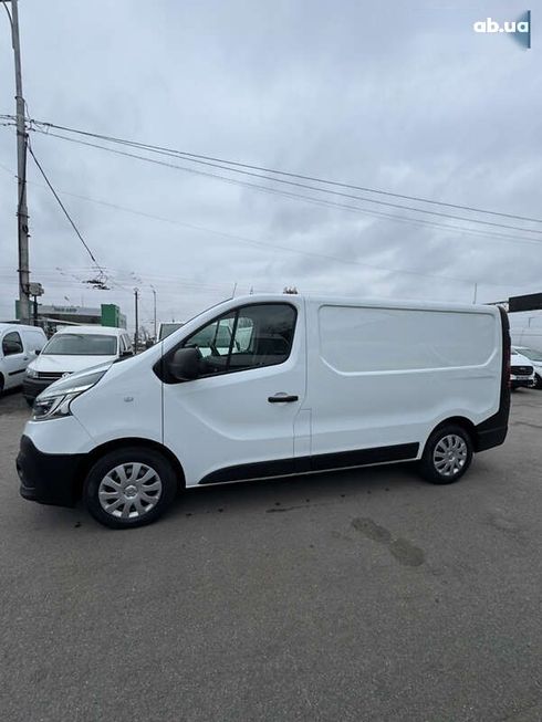 Renault Trafic 2020 - фото 12