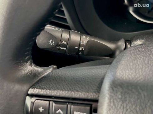 Toyota Hilux 2016 - фото 19