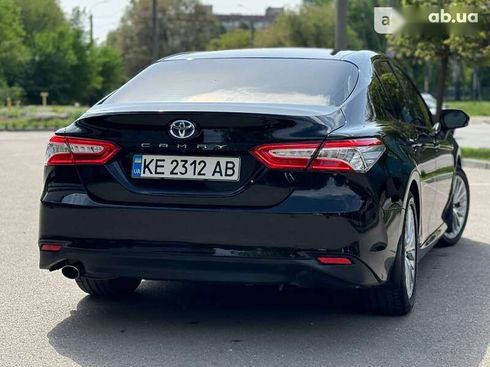 Toyota Camry 2020 - фото 14