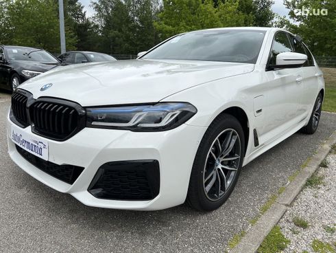 BMW 5 серия 2022 - фото 33