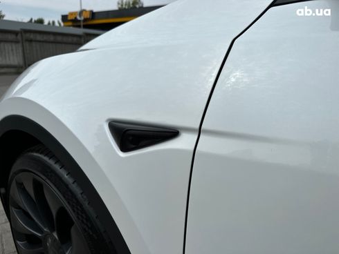 Tesla Model Y 2022 белый - фото 13
