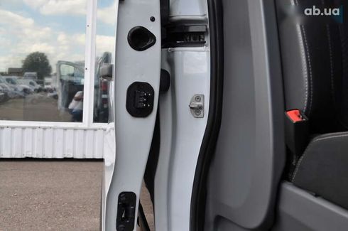 Renault Trafic 2018 - фото 19