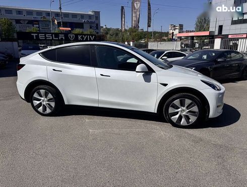Tesla Model Y 2024 - фото 13