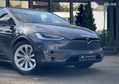 Tesla Model X 2018 - фото 2