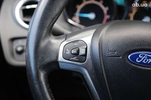 Ford Fiesta 2016 - фото 22