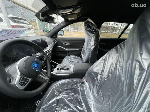 BMW 3 серия 2023 - фото 23