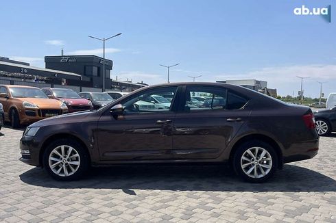 Skoda Octavia 2017 - фото 4