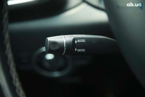 Infiniti QX30 2017 - фото 21