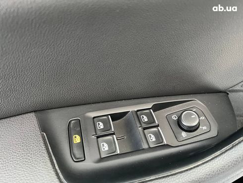 Volkswagen Passat 2016 белый - фото 16