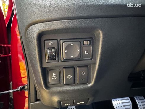 Nissan Juke 2012 красный - фото 12