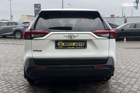 Toyota RAV4 2019 - фото 6