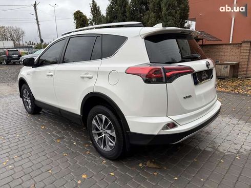 Toyota RAV4 2018 - фото 25