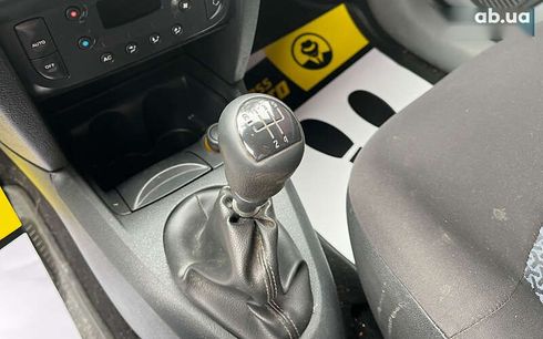 Renault Clio 2008 - фото 13