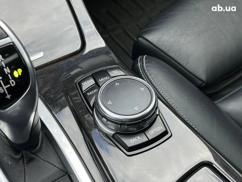 BMW 5 серия 2016 серый - фото 42