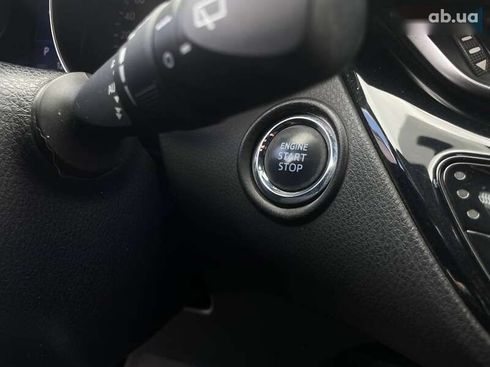 Toyota C-HR 2017 - фото 30
