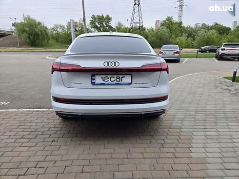 Audi E-Tron 2021 - фото 21